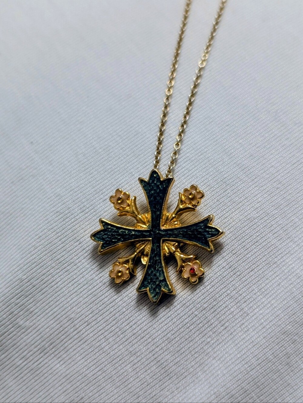Metropolitan Museum Of Art Vintage Cross Necklace